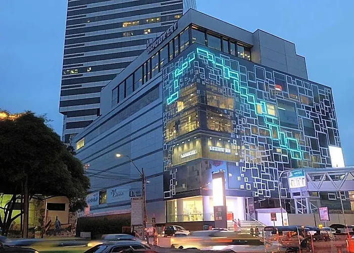 Pure Eleven 酒店